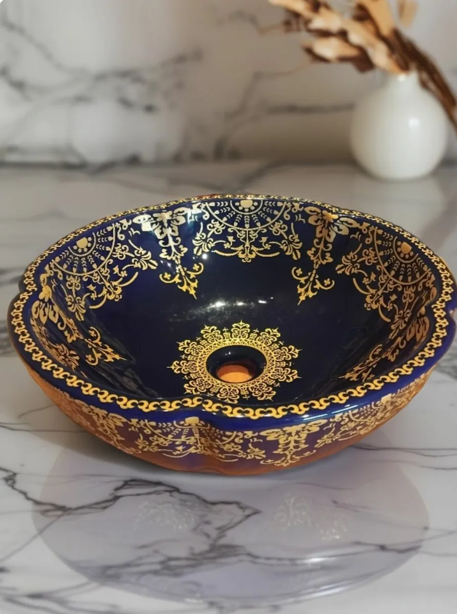 Sink/Wash hand Basin - Image 1