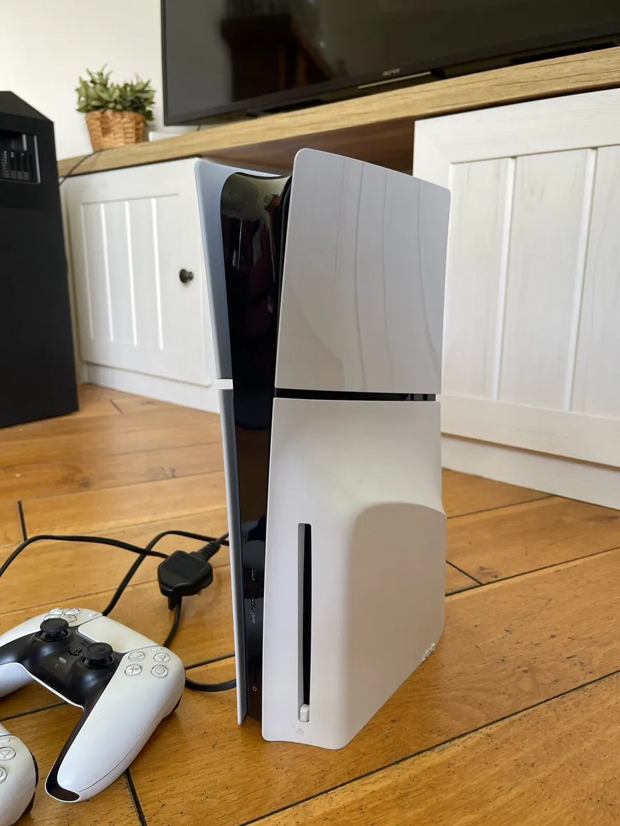 PS5 Slim Disc & 2 Controllers - Image 2
