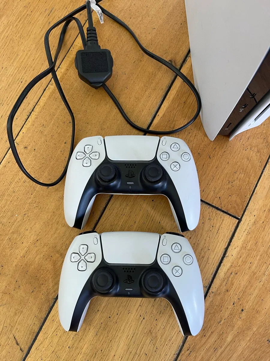 PS5 Slim Disc & 2 Controllers - Image 3