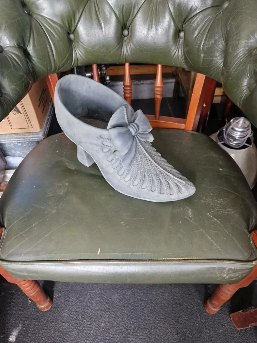 Garden Plant Pot Shoe - Image 1