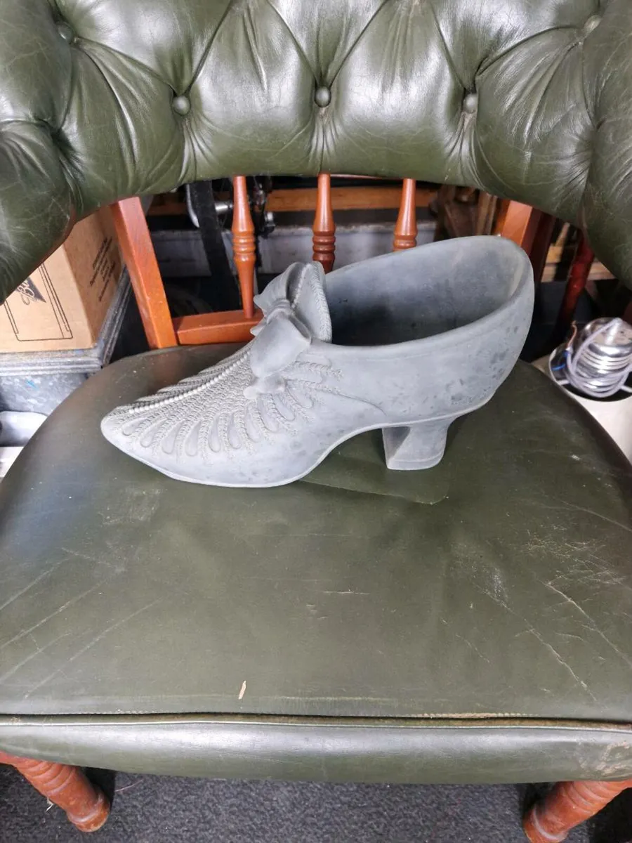 Garden Plant Pot Shoe - Image 3