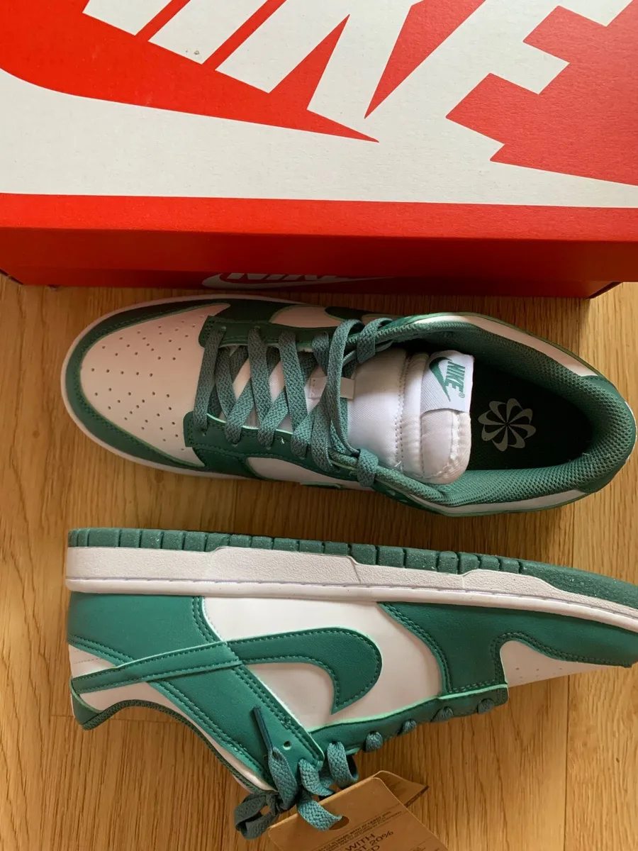 Nike Low tops - Image 2