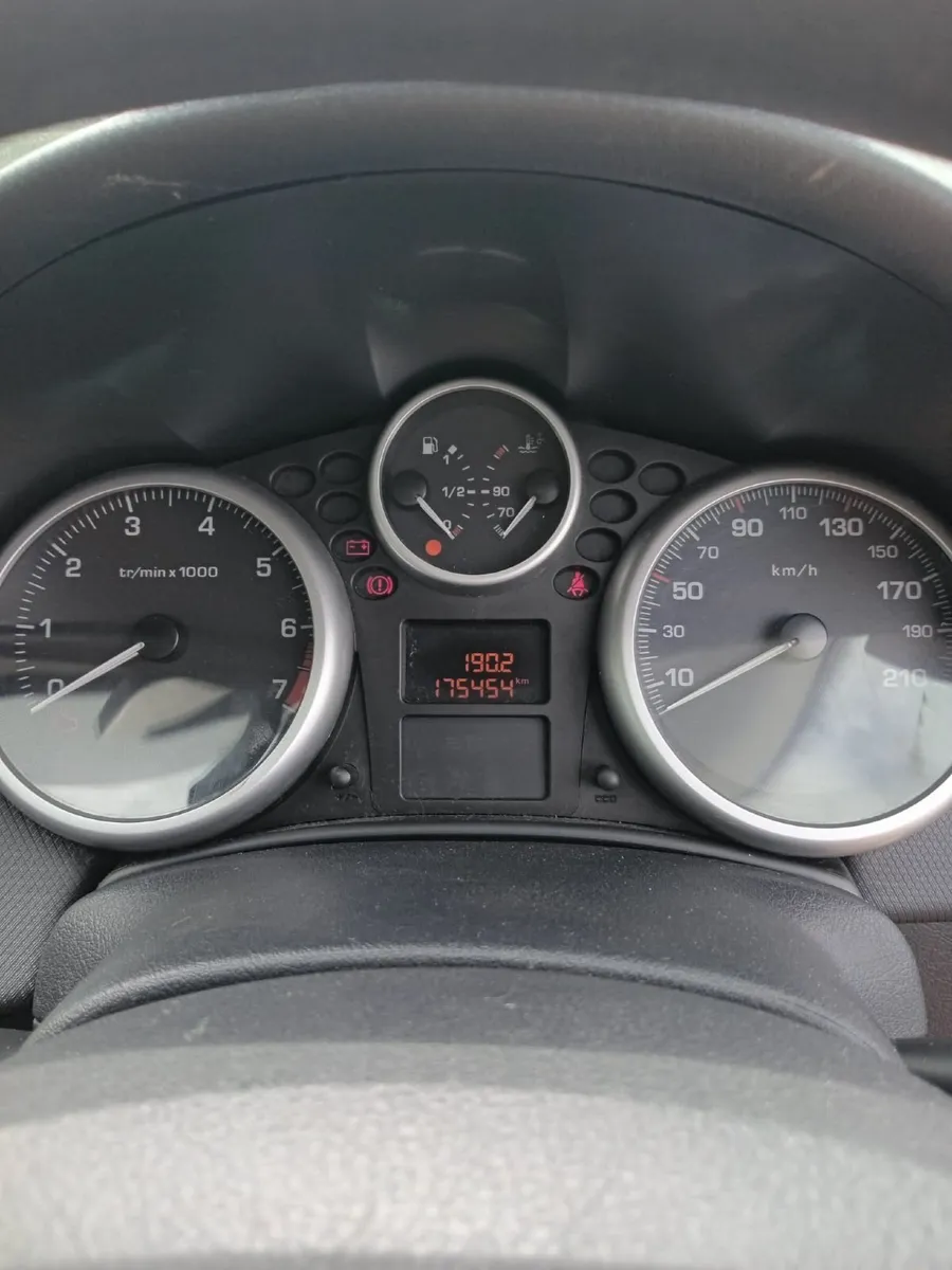 Peugeot 207 2010 - Image 3