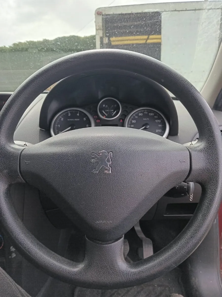 Peugeot 207 2010 - Image 4