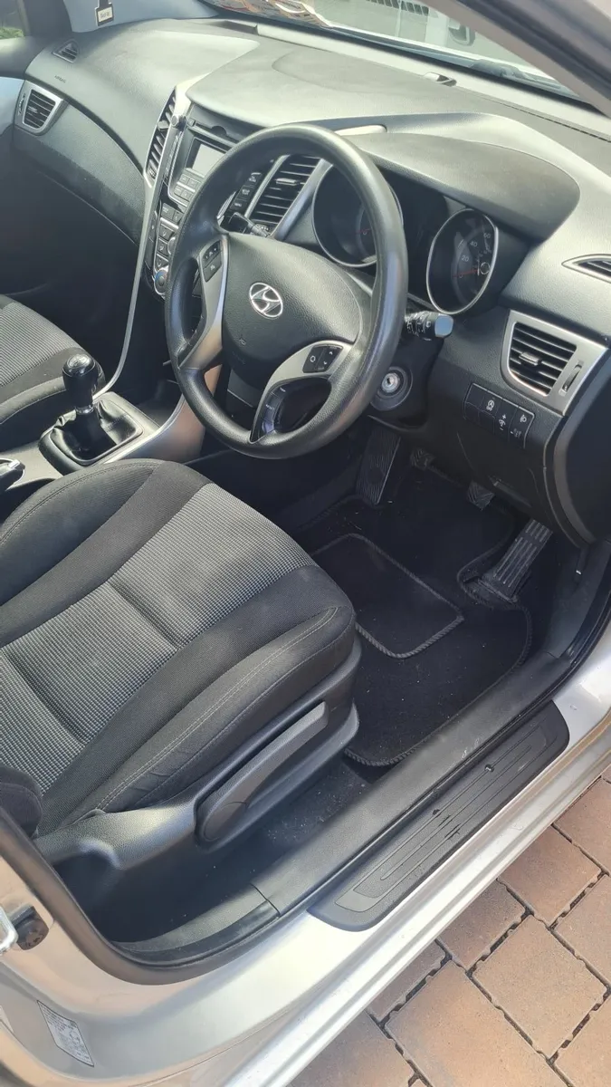 Hyundai i30 2012 - Image 4