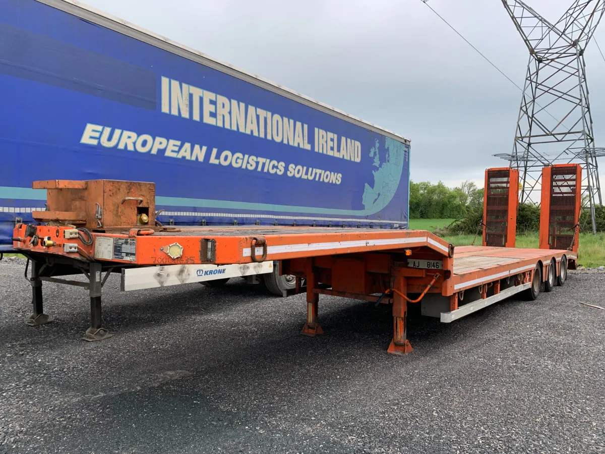 UNRESERVED  2007 NOOTEBOOM TRI AXLE LOW LOADER - Image 1