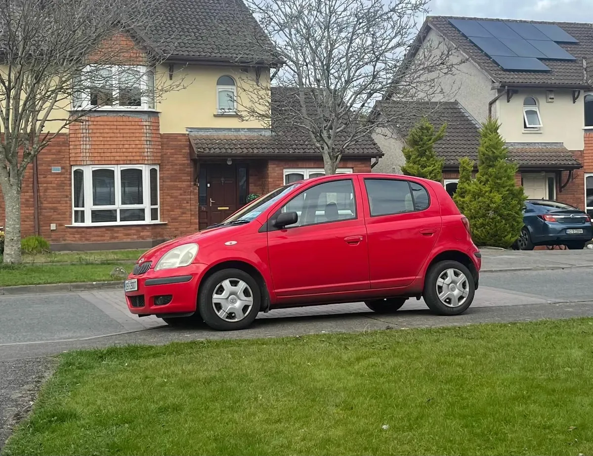 Toyota yaris - Image 3