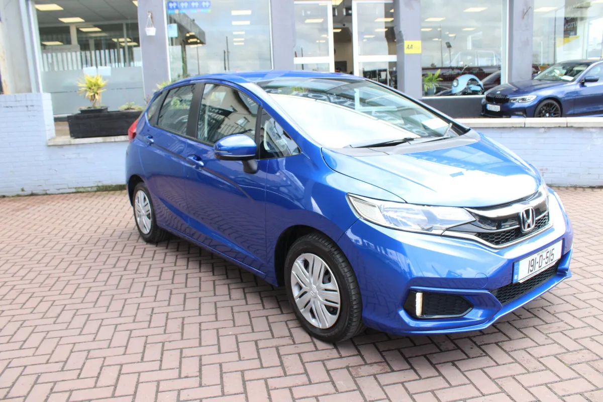 HONDA JAZZ 1.3 I VTEC SE LIMITED 5DR HATCHBACK - Image 1
