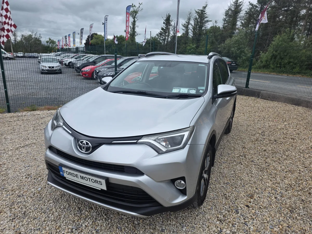 Toyota RAV4 2016 - Image 2