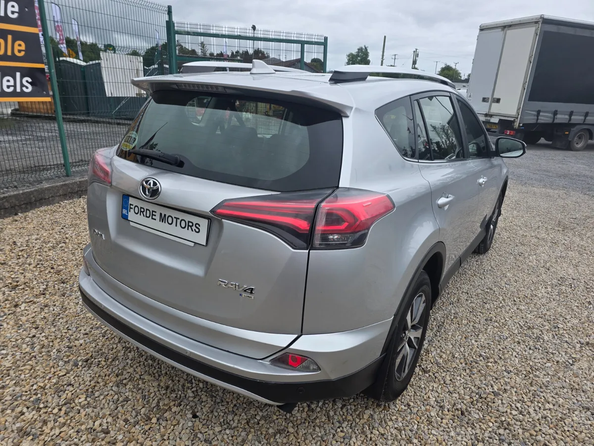 Toyota RAV4 2016 - Image 4