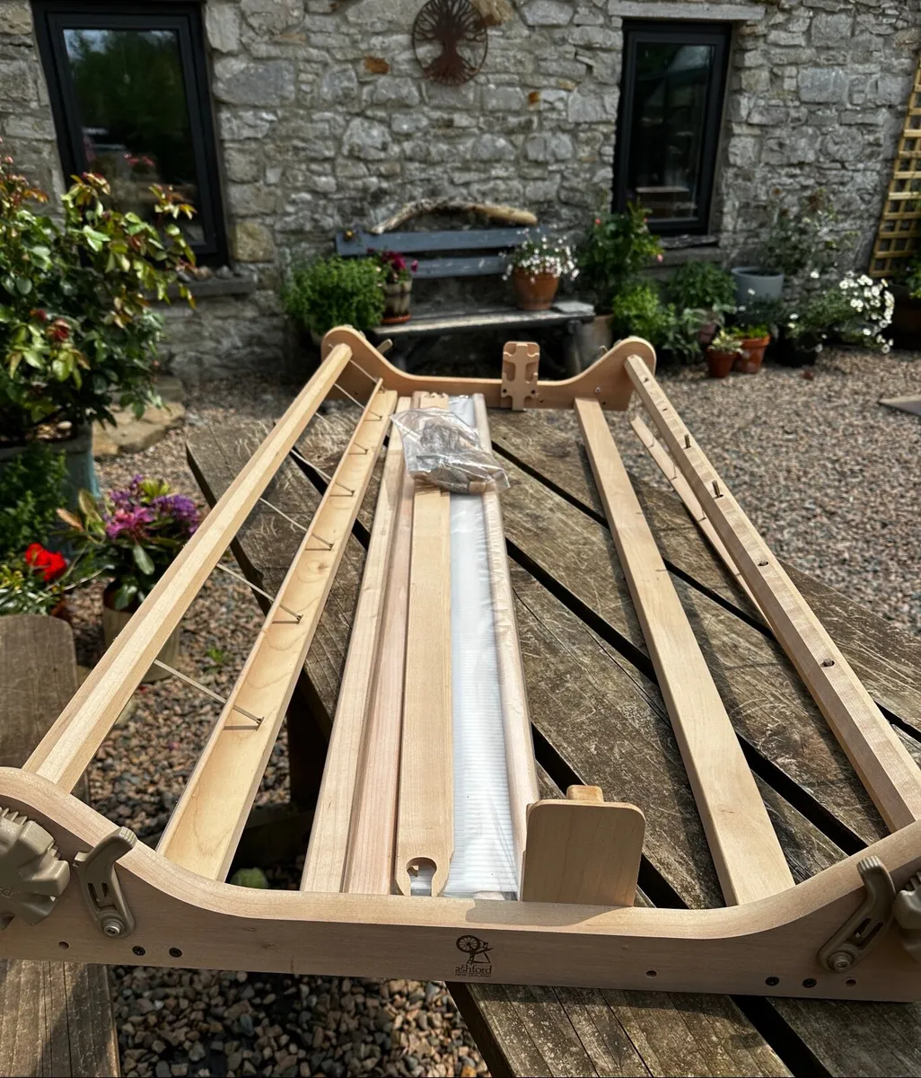 Ashford rigid heddle loom for weaving - Image 1