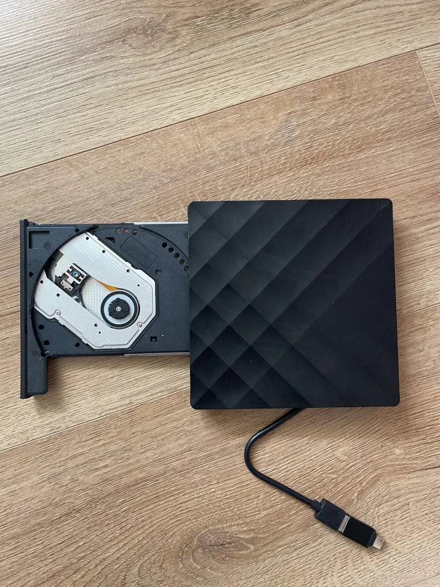 External DVD Drive - Image 4