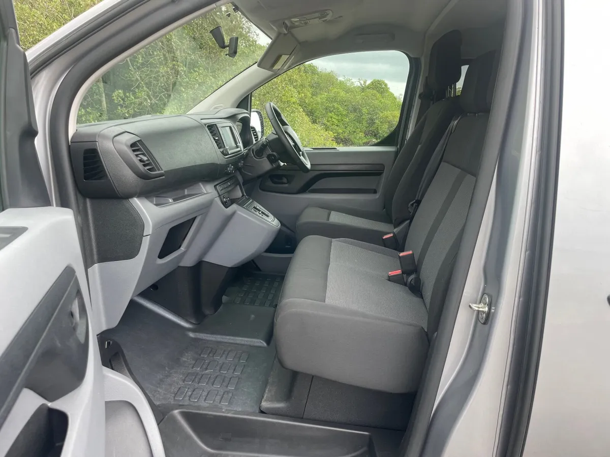 Vauxhall Vivaro 2021 9 Seat Zero VAT Available* - Image 4