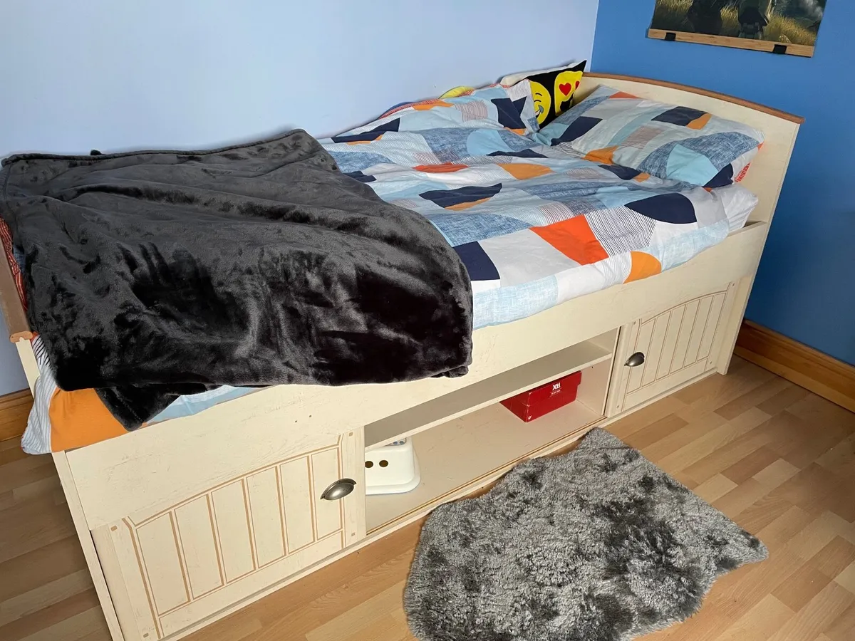 Single Bed