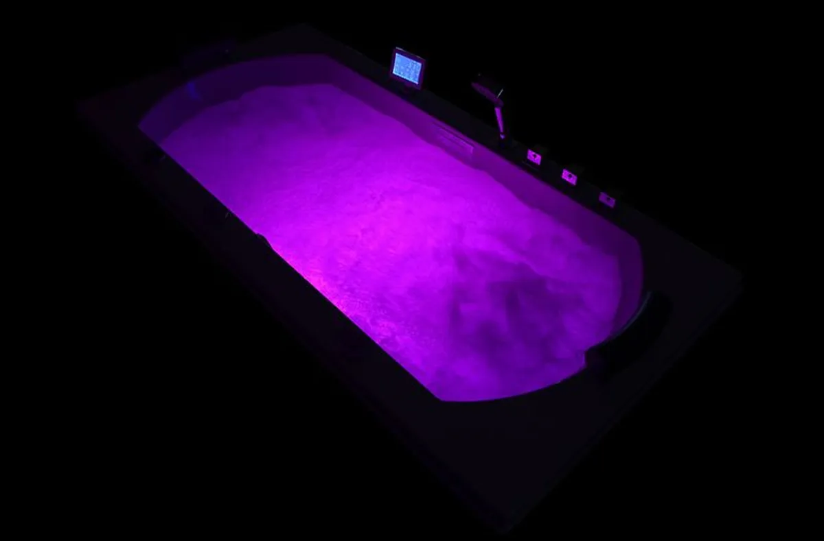 Whirlpool Hydrotherapy Ireland Bath Mistral 0011 - Image 4