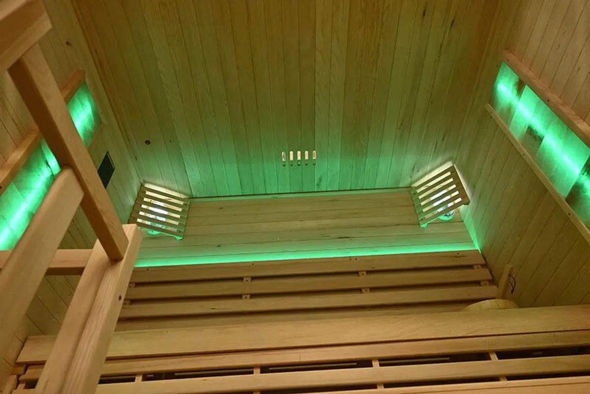 Finnish Sauna Ireland RIVER with Harvia Furnace 1500x1400x1920 mm (6 kW) - Image 2