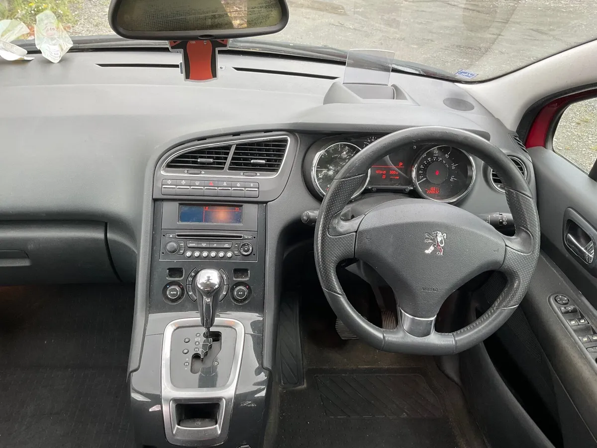 2011 Peugeot 5008 Exclusive - Transmission Broken - Image 1
