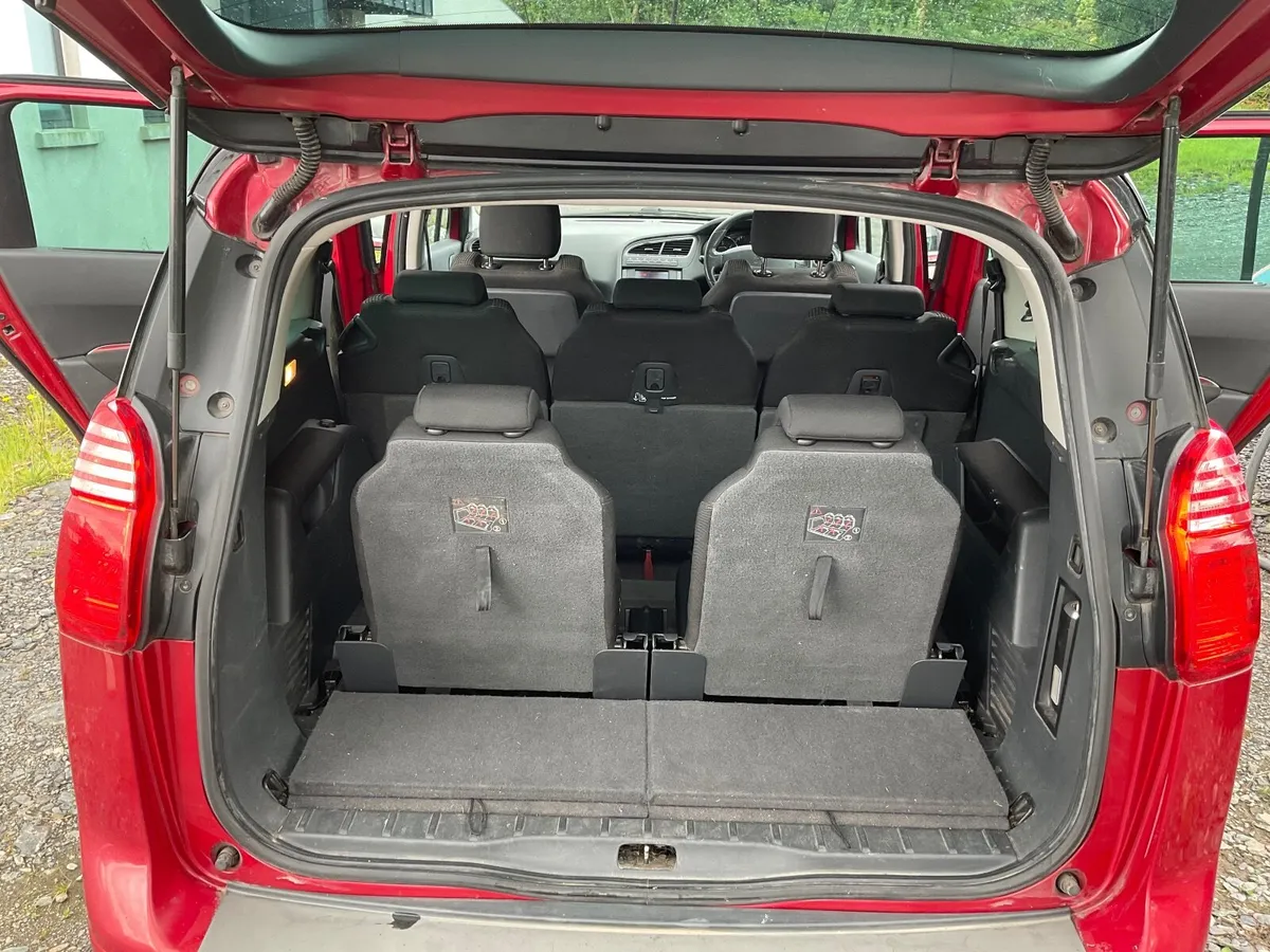 2011 Peugeot 5008 Exclusive - Transmission Broken - Image 4