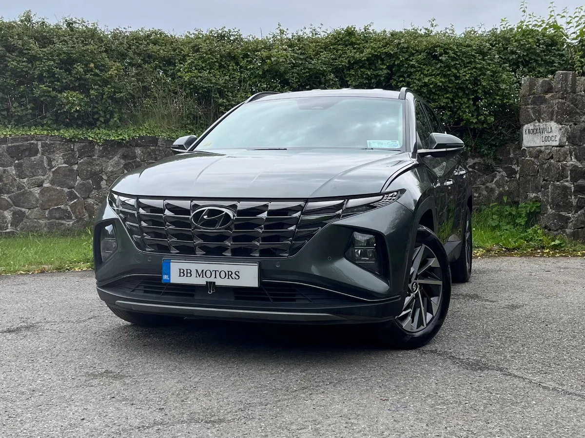 Hyundai Tucson 2WD Executive Plus - Image 4