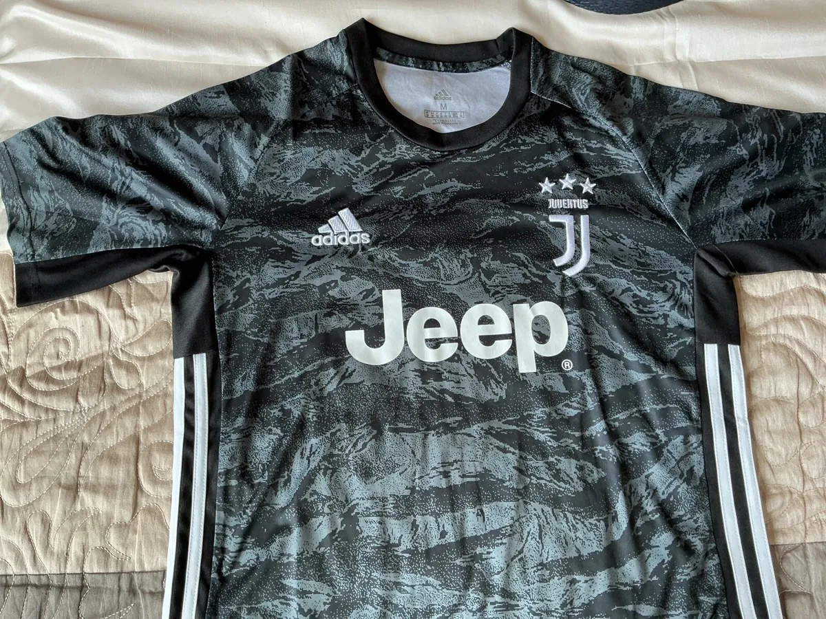 Adidas tee shirt - Image 1