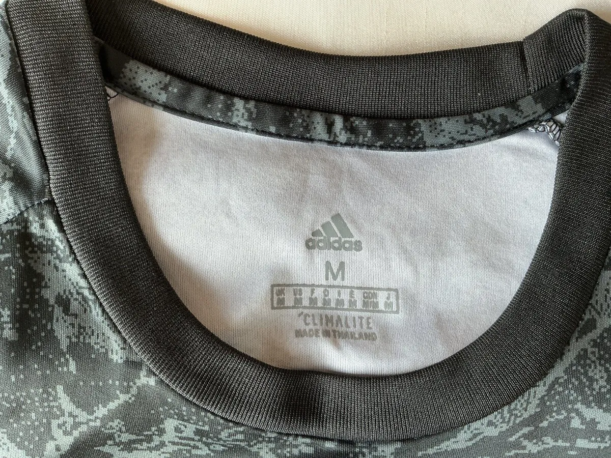 Adidas tee shirt - Image 2