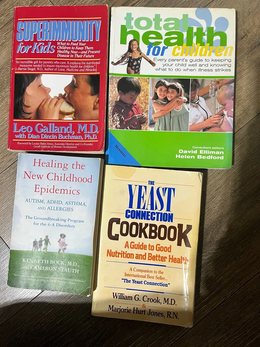Four Medical books - Image 3