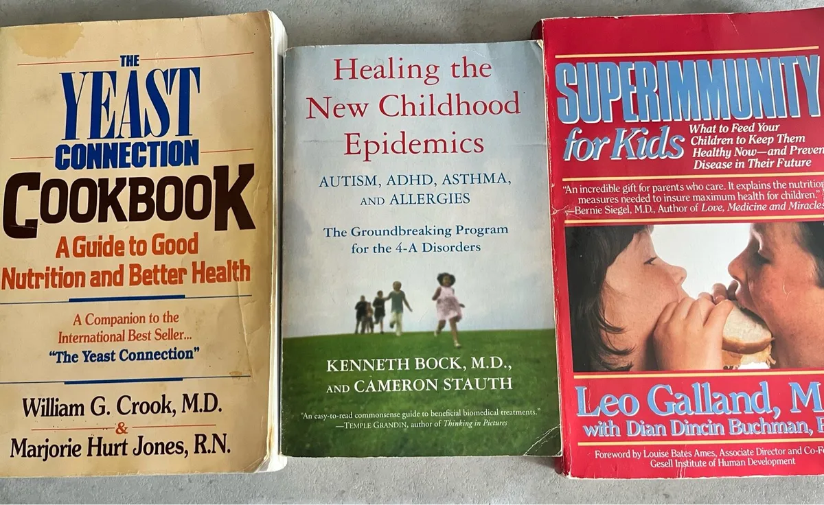Four Medical books - Image 4