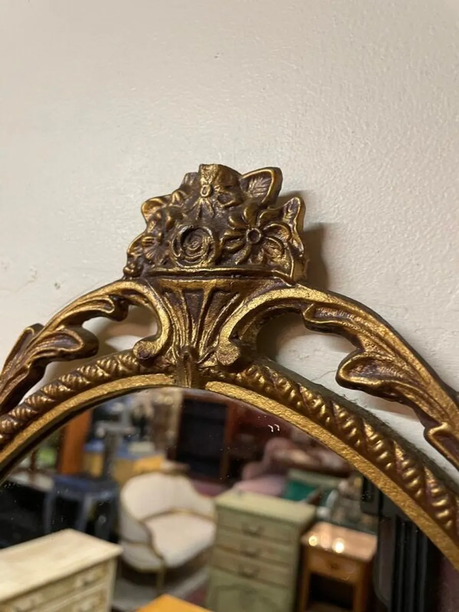 Beautiful1960s Brass Oval Mirror. - Image 2