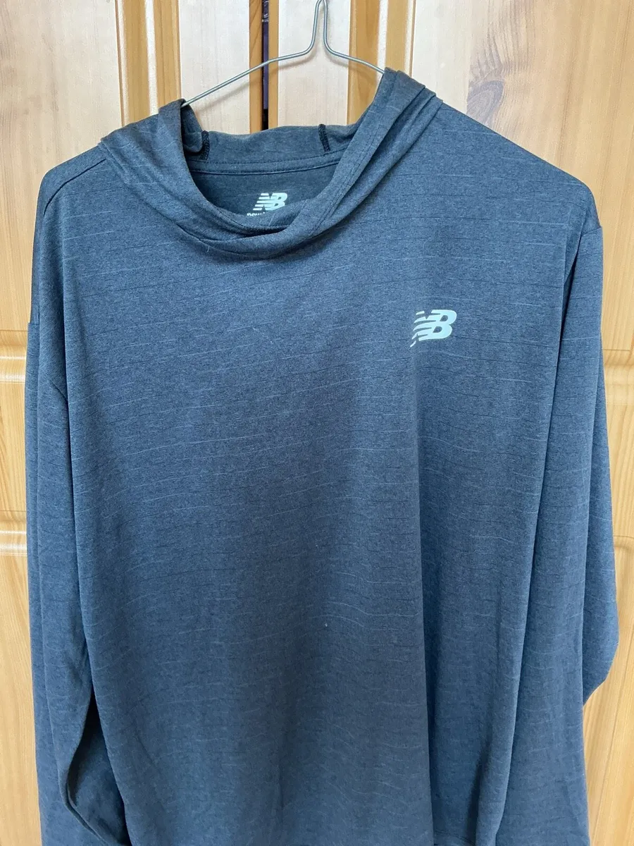 New balance hoodie