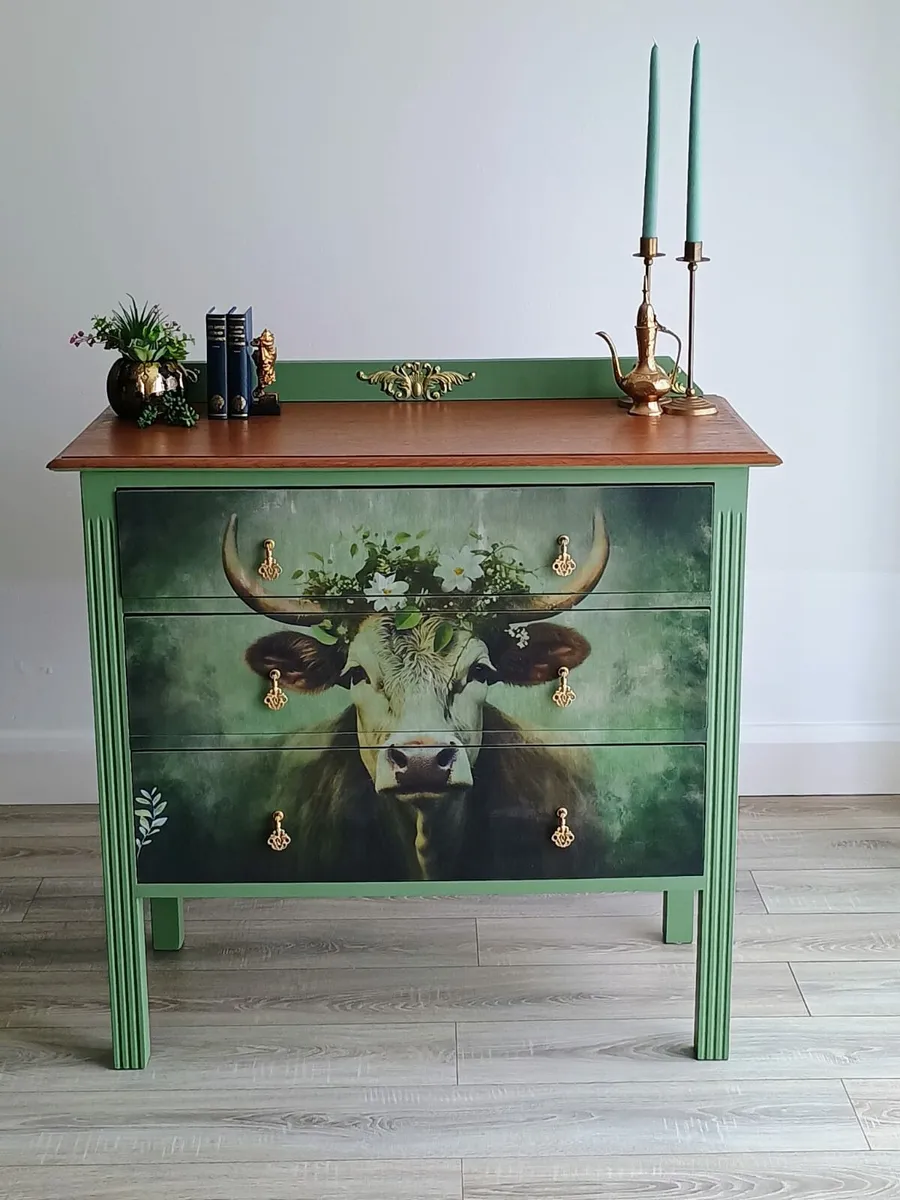 Vintage chest of drawers - Image 1