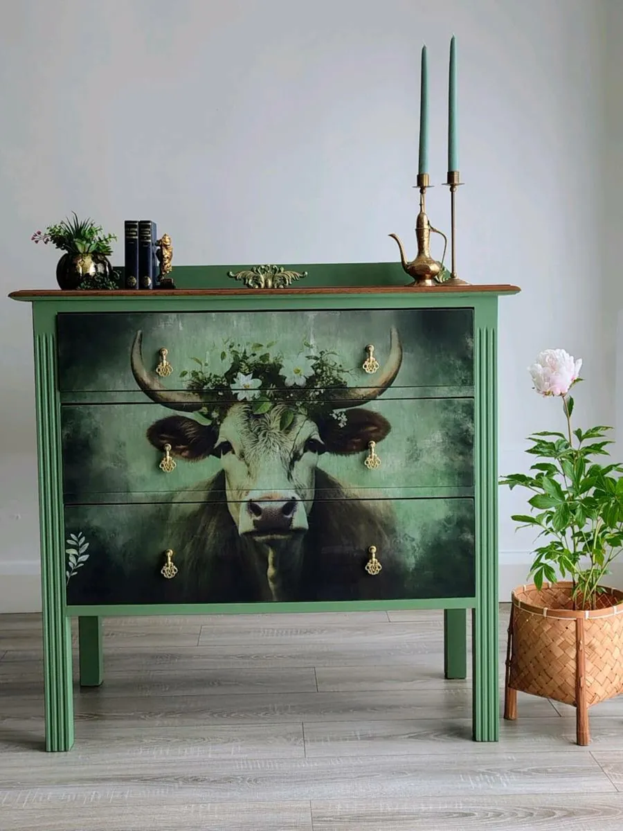 Vintage chest of drawers - Image 2