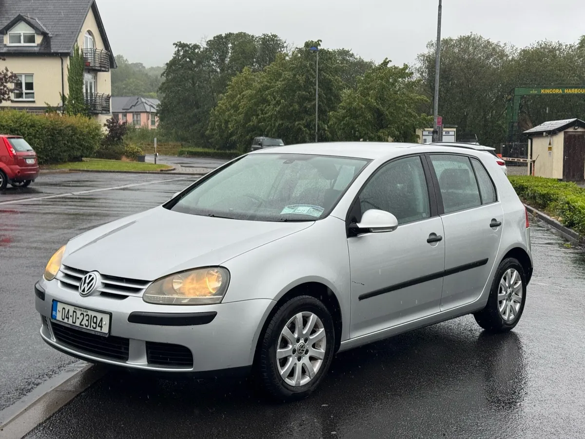 Volkswagen Golf 1.4 NEW NCT very low mileage - Image 4