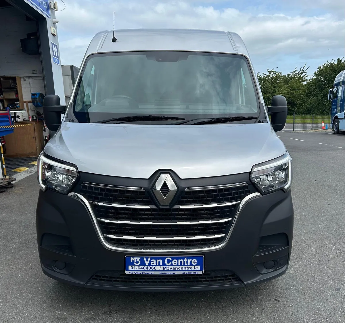 2023 RENAULT MASTER LM35 BUSINESS + - Image 3