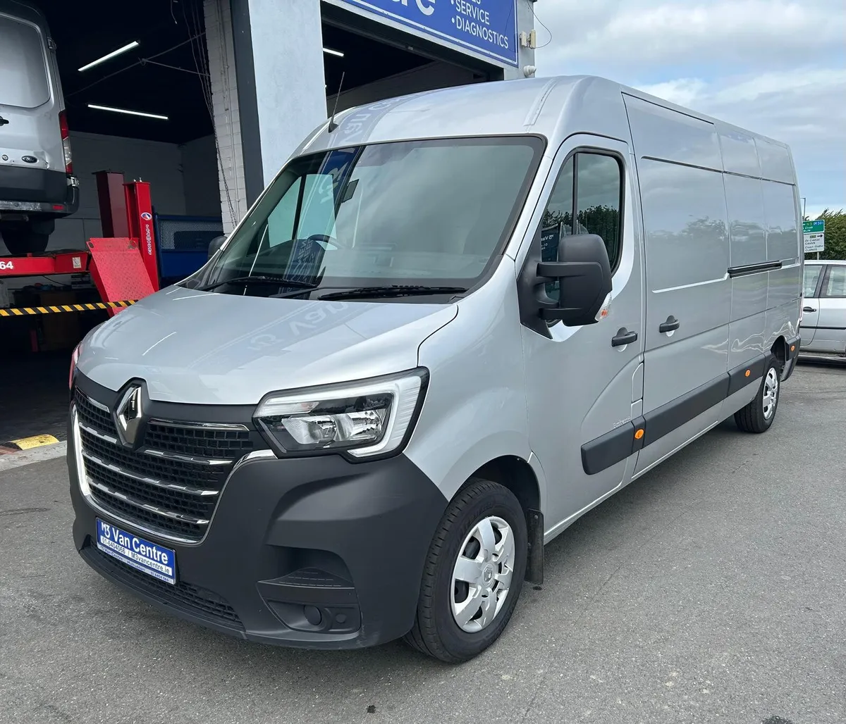 2023 RENAULT MASTER LM35 BUSINESS + - Image 2