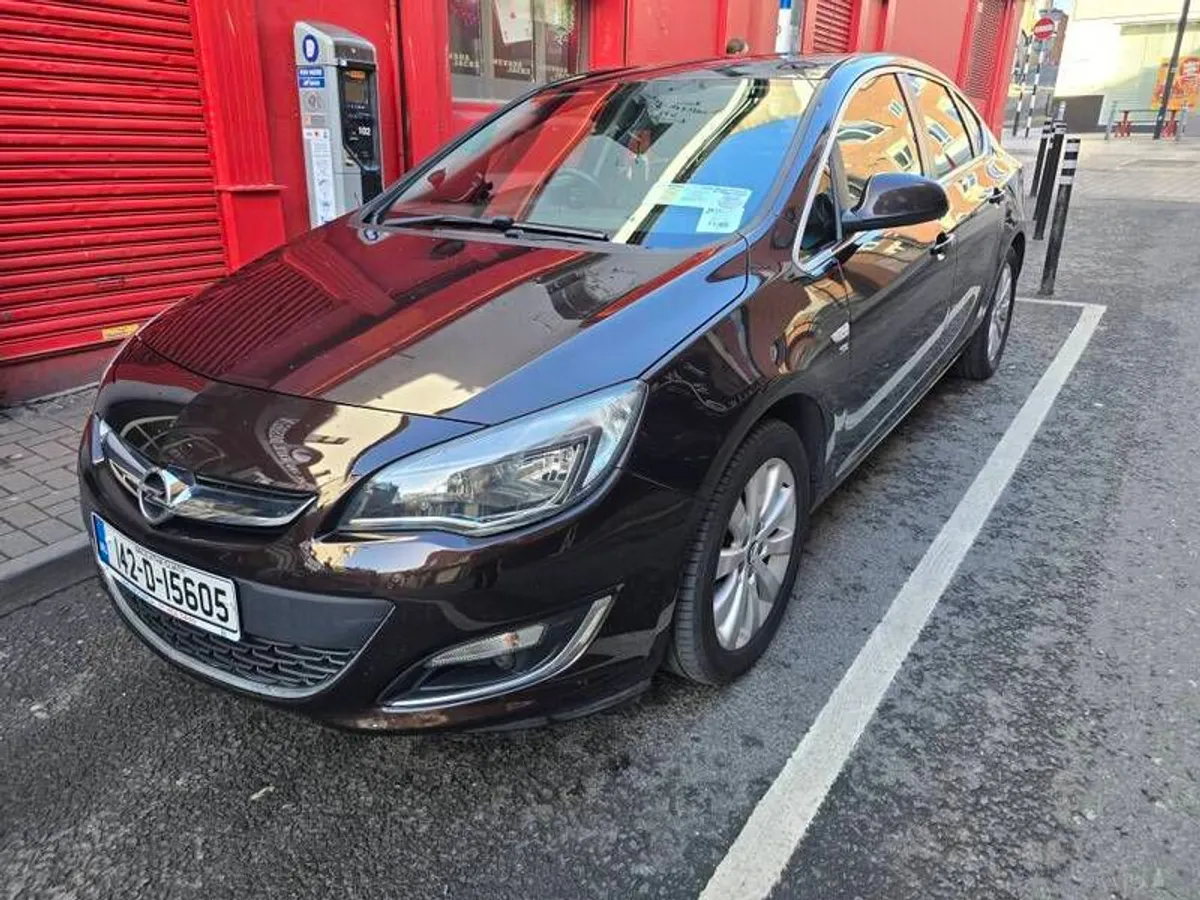 2014 Opel Astra - Image 2