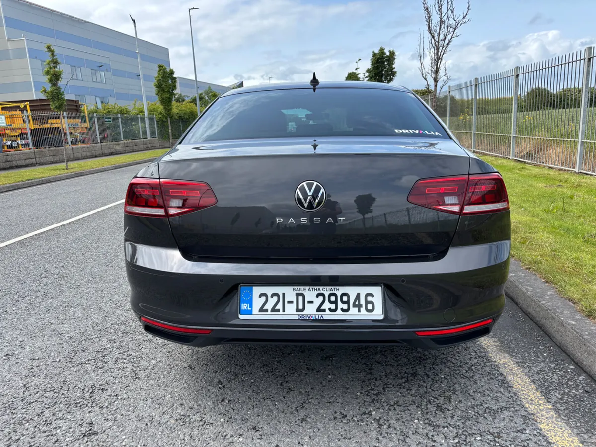 2022 VW PASSAT BUSINESS 2.0TDI 150BHP 1 OWNER - Image 4