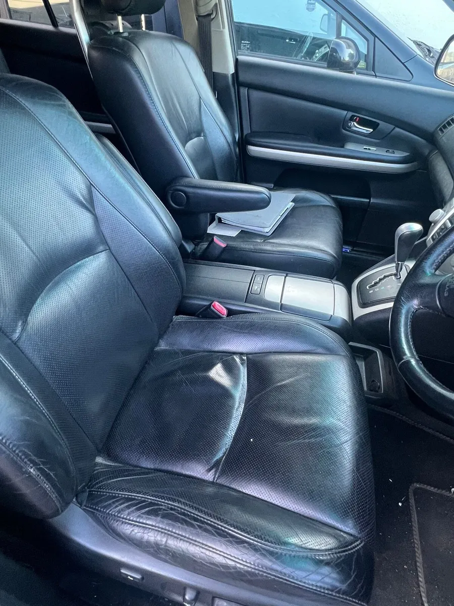Lexus RX 400h breaking for parts - Image 4