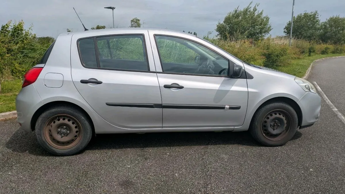 Renault Clio 2012 - Image 3