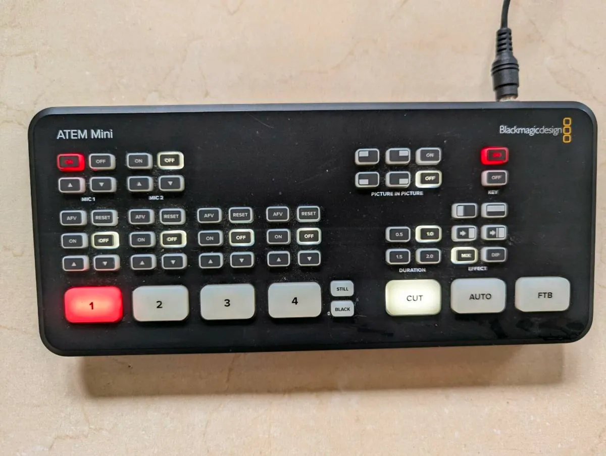 Blackmagic ATEM Mini video switcher - Image 1
