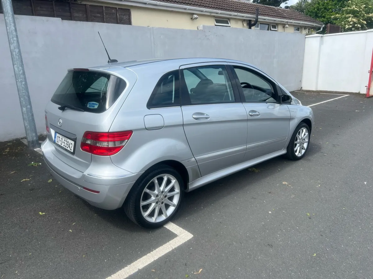 2007 B150 59km - Image 2