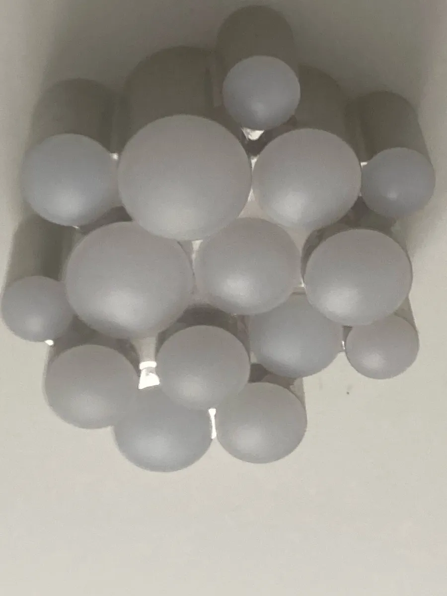 Light - Image 2