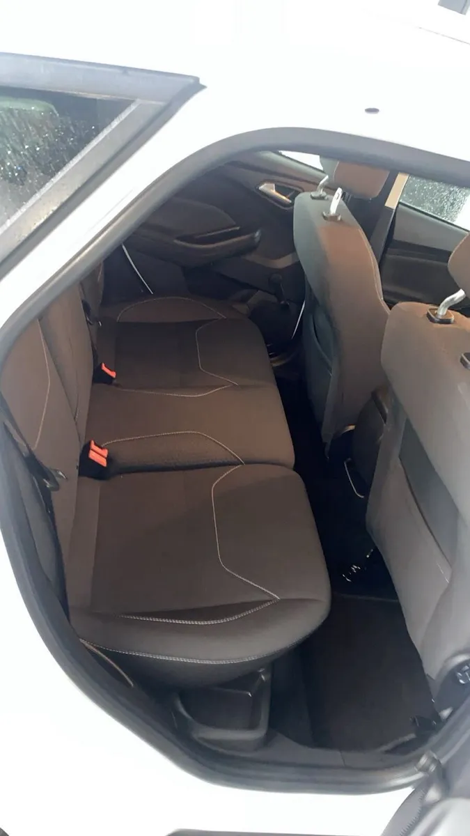 Ford Focus - Image 4