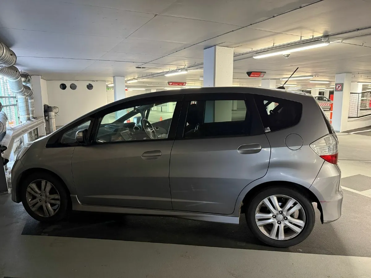 Honda Fit 2008 - Image 3