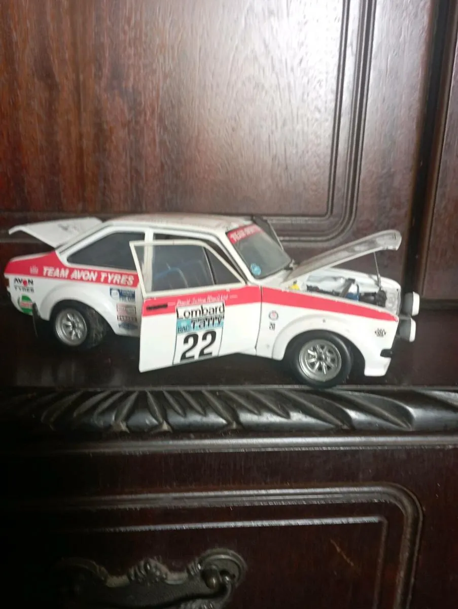 FORD ESCORT MKII RS 1800 REALLY DIE - CAST CAR - Image 2