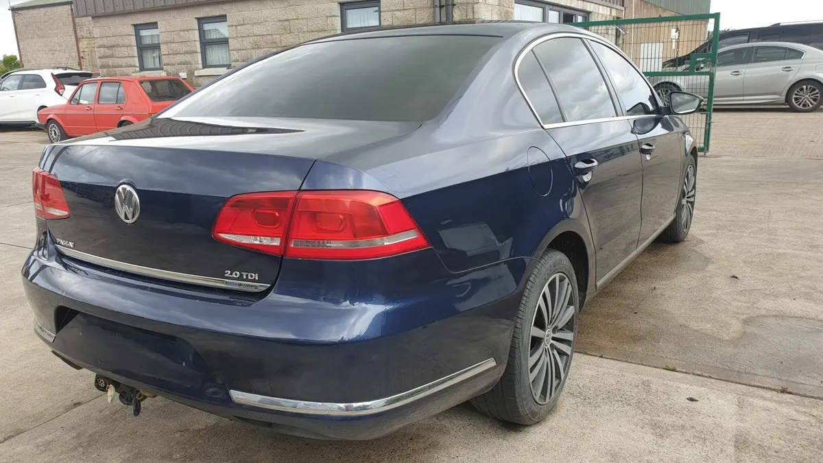 *For parts* Vw Passat Sport, 2.0 dsl 6 speed (2011 - Image 2