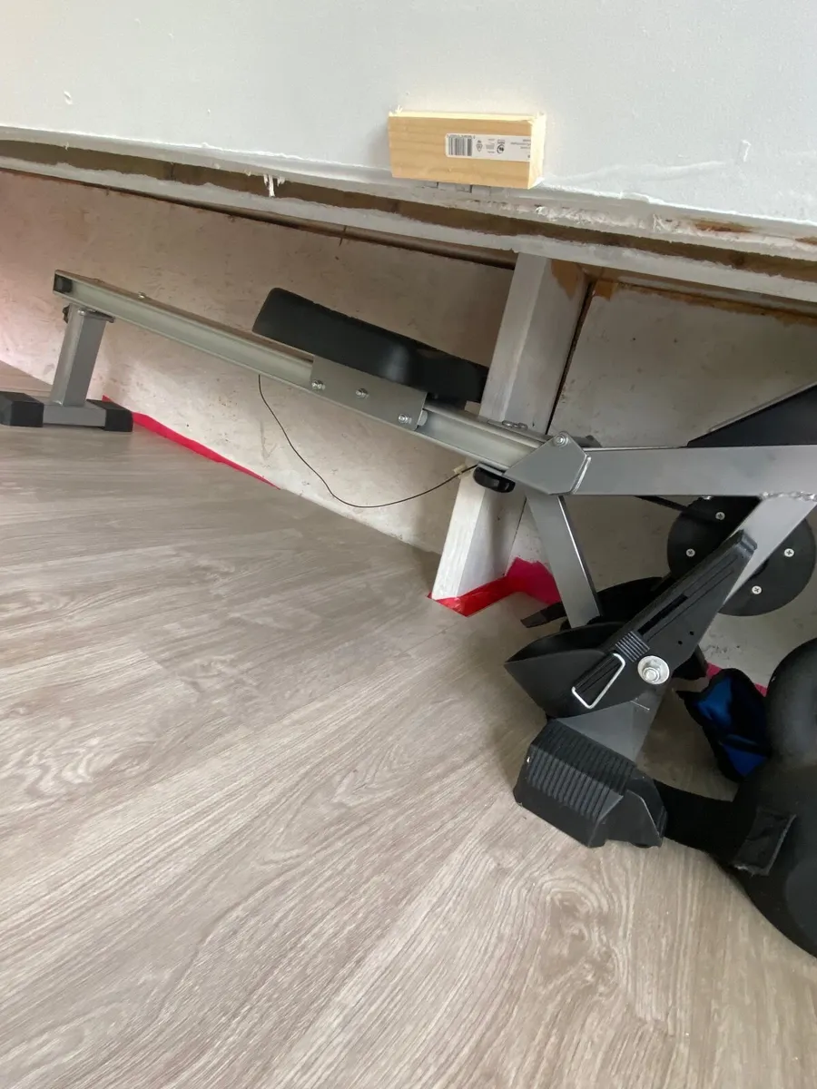 Rowing Machine - Image 2