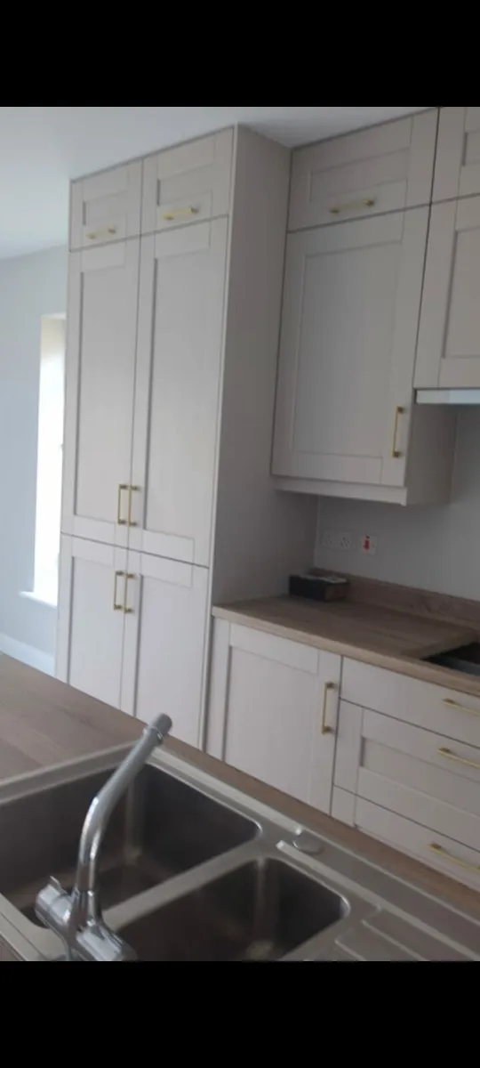 Unused kitchen - Image 2