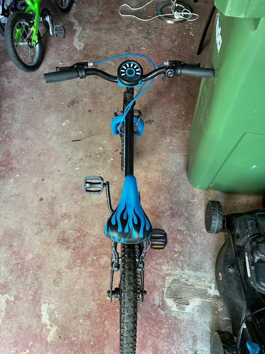 Child's bike for sale - Apollo Firecracker - Image 2