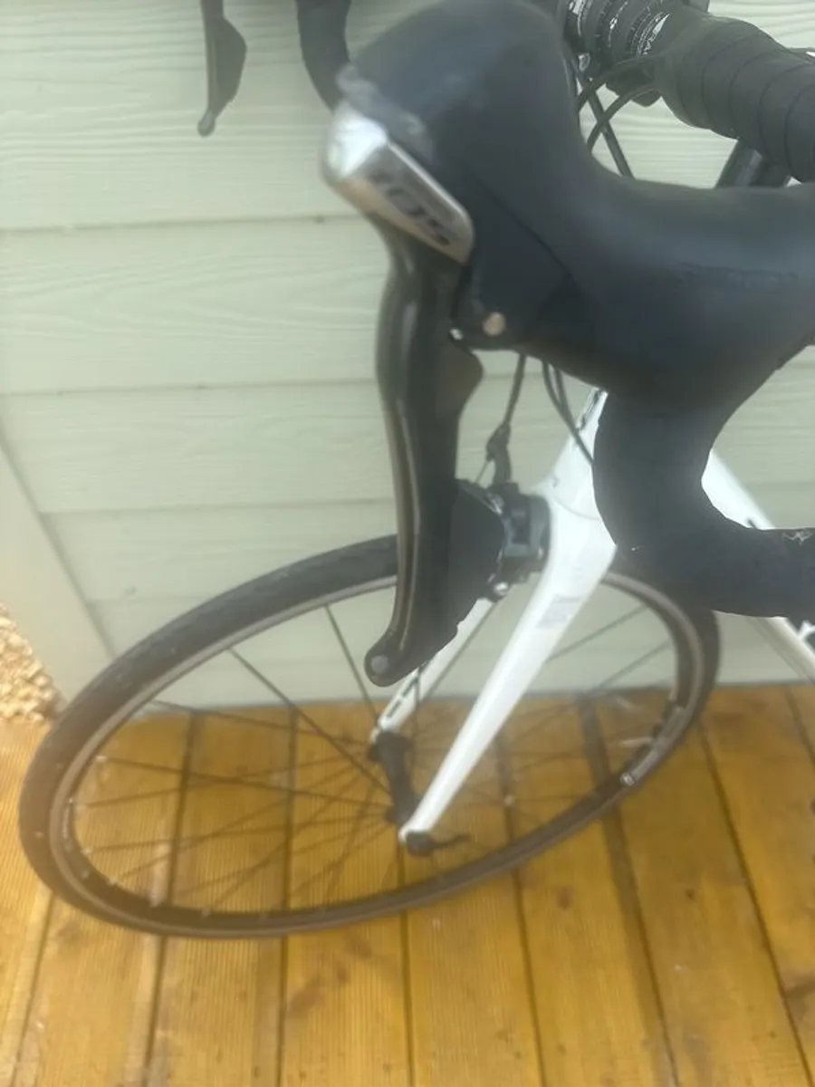 trek emonda road bike - Image 2