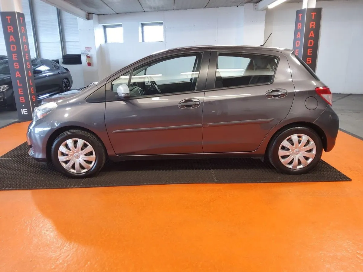 Toyota Yaris 1.0 Vvt-i 3Dr Luna - Image 3